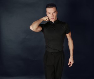 Elegant Sharp T-Shirt with Red Stitching: Style and Versatility