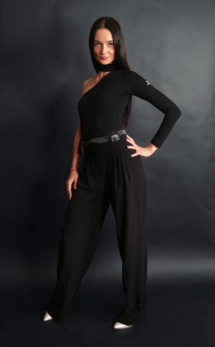 Facetune_11-06-2021-16-01-22.jpg