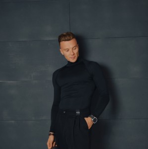 Aristocrat Flexible Turtleneck - A Symbol of Style
