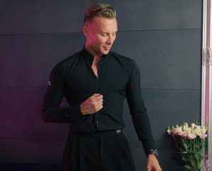 Casanova Men’s Stand-Up Collar Shirt - Eye-Catching Style